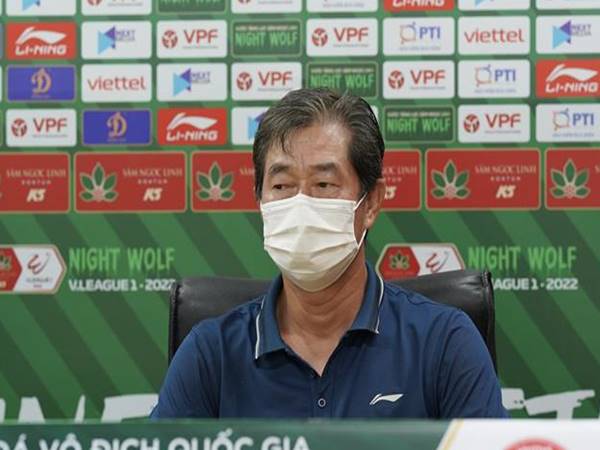Bóng đá VN ngày 31/10: HLV Hàn Quốc phàn nàn về trọng tài