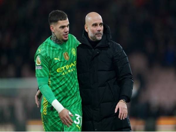 Tin Man City 14/10: Ederson tranh thủ nói xấu HLV Pep Guardiola