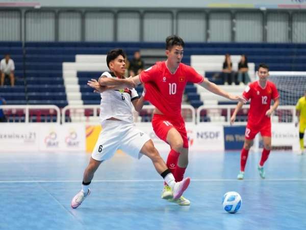 Tin bóng đá 4/11: ĐT futsal Malaysia ngại Việt Nam